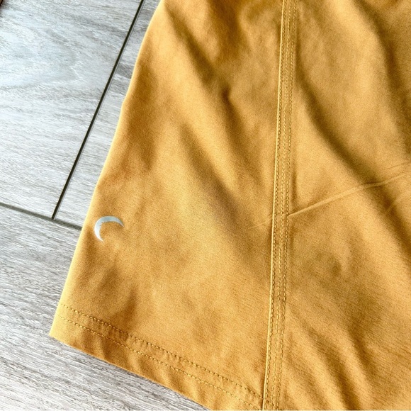 ZYIA Active Canyon Shorts in Tan - Picture 13 of 14